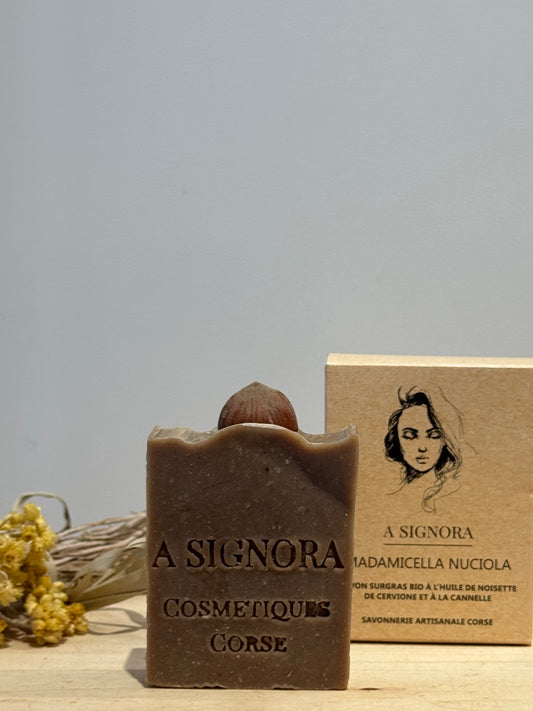 A Signora - Madamicella Nuciola